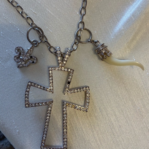 Guess cross - Picture 3 of 3